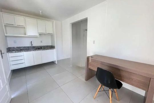 Cozinha de casa para alugar com 3 quartos, 89m² em Jurerê, Florianópolis
