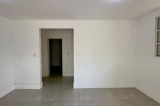 Quarto de casa para alugar com 3 quartos, 89m² em Jurerê, Florianópolis