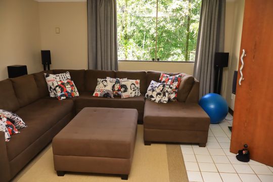 Sala 3 de casa de condomínio para alugar com 6 quartos, 520m² em Piatã, Salvador