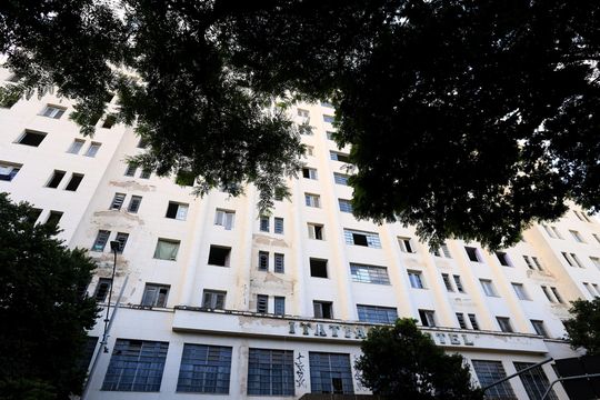 Fachada de apartamento para alugar com 3 quartos, 100m² em Centro, Belo Horizonte