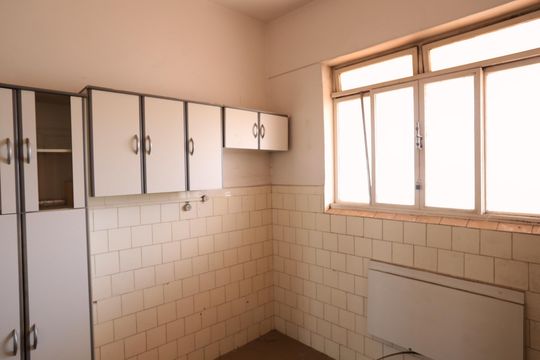 Cozinha de apartamento para alugar com 3 quartos, 100m² em Centro, Belo Horizonte