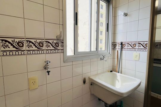 Apartamento à venda com 1 quarto, 43m² em Vila Lidia, Campinas