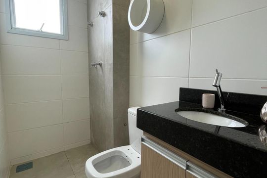 Banheiro da Suíte de apartamento para alugar com 3 quartos, 64m² em Jardim Aparecida, Campinas