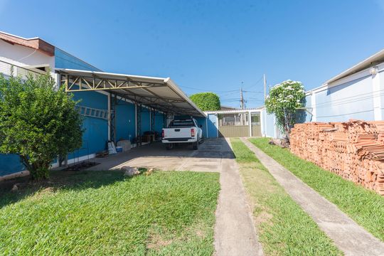 Quintal de casa à venda com 3 quartos, 400m² em Jardim Paraíso de Viracopos, Campinas