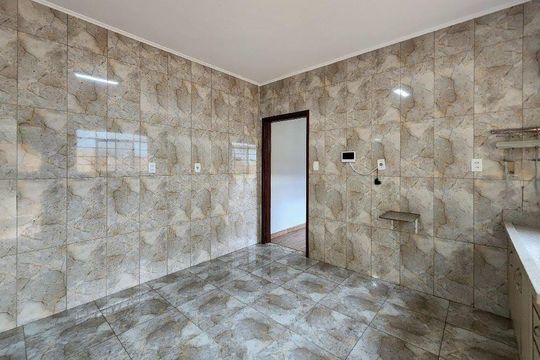 Casa à venda com 3 quartos, 220m² em Baeta Neves, São Bernardo do Campo