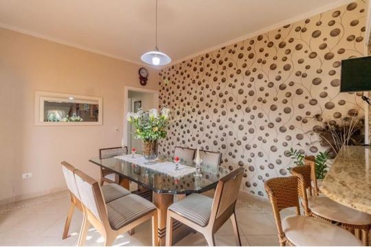 Casa à venda com 3 quartos, 353m² em Parque Peruche, São Paulo