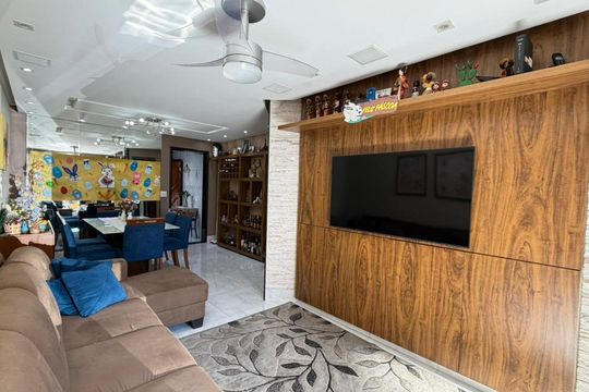 Sala de casa de condomínio à venda com 3 quartos, 92m² em Cidade Líder, São Paulo