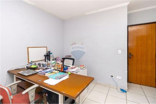 Casa à venda com 3 quartos, 150m² em Jardim Triana, São Paulo