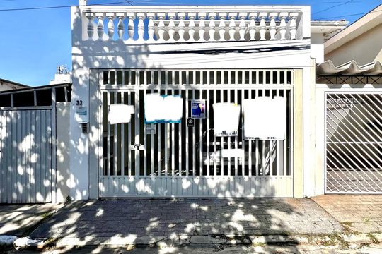 Fachada de casa para alugar com 3 quartos, 240m² em Vila Madalena, São Paulo