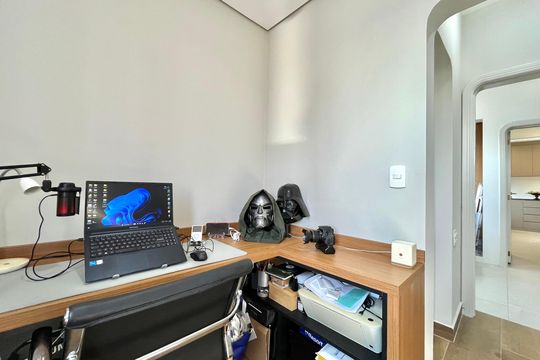 Escritório de apartamento à venda com 3 quartos, 180m² em Vila Alexandria, São Paulo