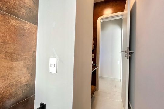 Lavabo de apartamento à venda com 3 quartos, 180m² em Vila Alexandria, São Paulo