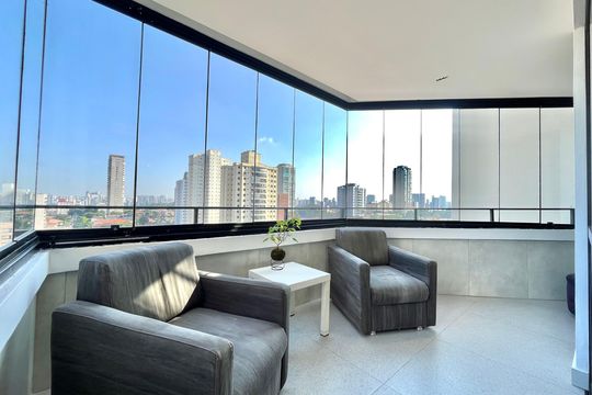 Varanda de apartamento à venda com 3 quartos, 180m² em Vila Alexandria, São Paulo