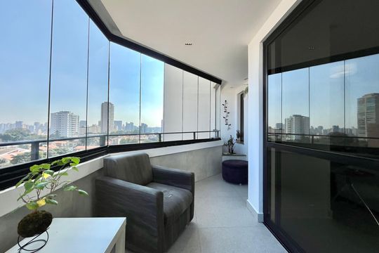 Varanda de apartamento à venda com 3 quartos, 180m² em Vila Alexandria, São Paulo