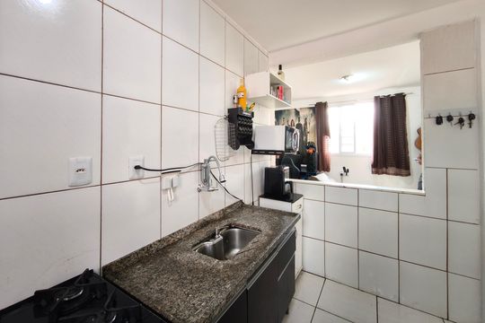 Cozinha de apartamento à venda com 2 quartos, 54m² em Parque Residencial Vila União, Campinas