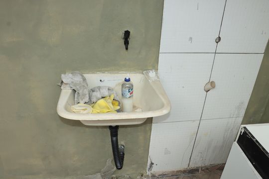 Área de serviço de casa para alugar com 1 quarto, 85m² em Granja Carolina, Cotia