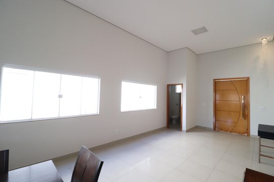 Sala de casa de condomínio para alugar com 3 quartos, 210m² em Laranjeiras, Uberlândia
