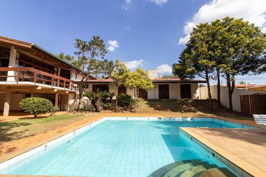 Piscina de casa à venda com 5 quartos, 700m² em Cidade Universitária, Campinas