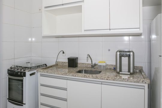 Cozinha e Área de Serviço de apartamento para alugar com 1 quarto, 45m² em Várzea da Barra Funda, São Paulo