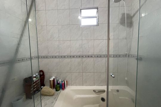 Banheiro 1 de casa de condomínio à venda com 4 quartos, 150m² em Jardim Alvorada (Butantã), São Paulo
