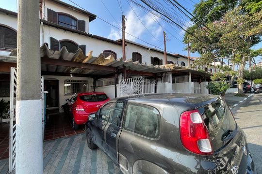 Fachada de casa de condomínio à venda com 4 quartos, 150m² em Jardim Alvorada (Butantã), São Paulo