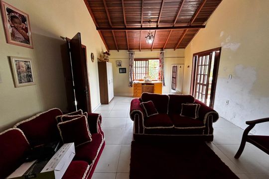 Casa para alugar com 3 quartos, 416m² em Sítio São José, Viamão