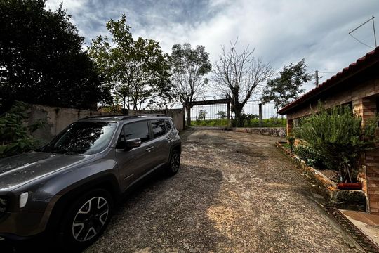 Casa para alugar com 3 quartos, 416m² em Sítio São José, Viamão