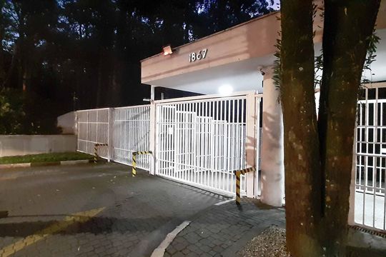 Fachada  de apartamento para alugar com 3 quartos, 187m² em Cidade São Francisco, Osasco