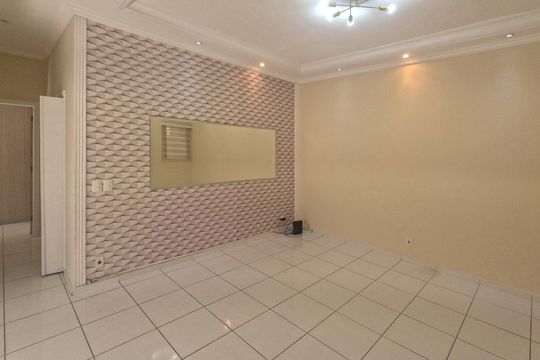 Apartamento para alugar com 2 quartos, 80m² em Pompéia, Santos