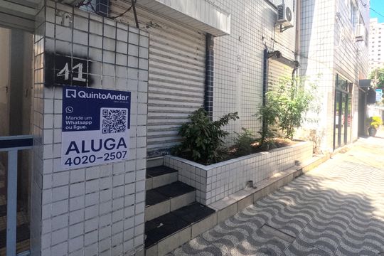 Placa de apartamento para alugar com 2 quartos, 80m² em Pompéia, Santos