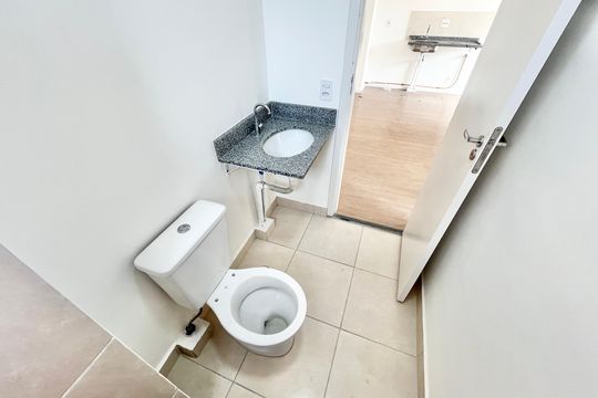 Banheiro de apartamento à venda com 2 quartos, 78m² em Parada Inglesa, São Paulo
