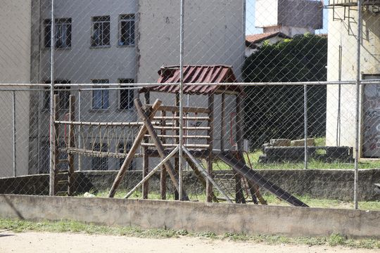 Área comum - Playground de apartamento para alugar com 2 quartos, 47m² em Jardim Guaruja, Embu das Artes