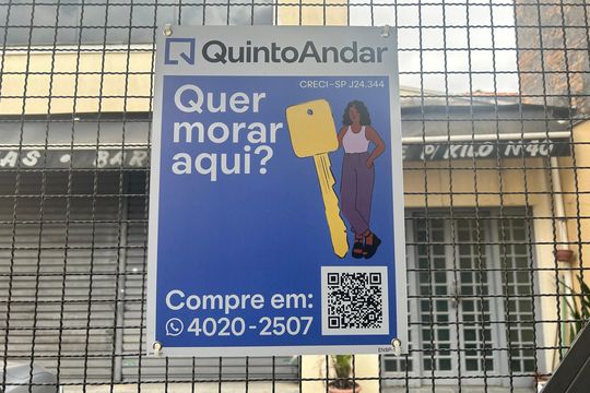 Fachada plaquinha de casa à venda com 3 quartos, 210m² em Mooca, São Paulo
