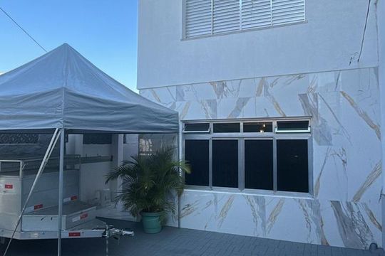 Área externa de casa à venda com 2 quartos, 180m² em Jaguará, São Paulo