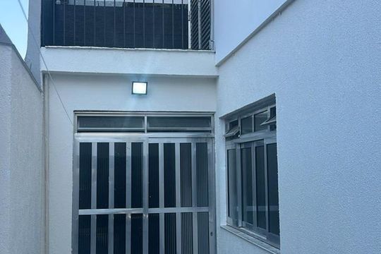 Área externa de casa à venda com 2 quartos, 180m² em Jaguará, São Paulo
