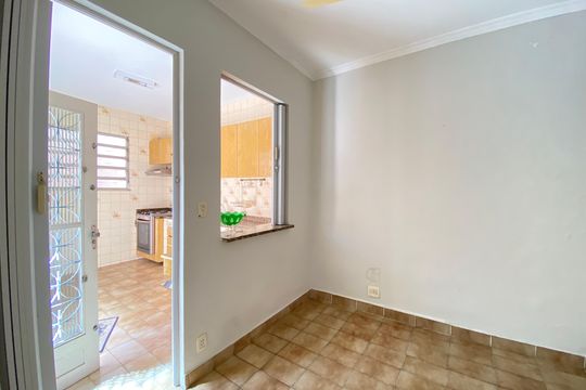 Casa à venda com 4 quartos, 400m² em Del Castilho, Rio de Janeiro