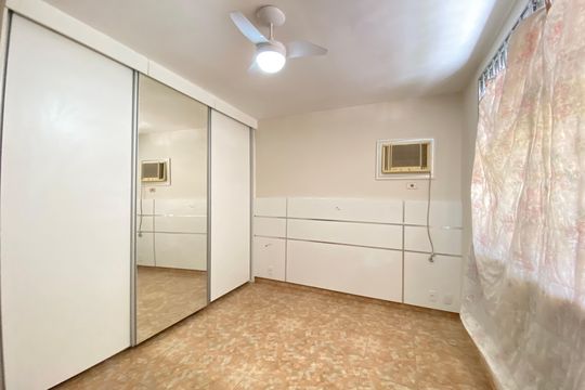 Casa à venda com 4 quartos, 400m² em Del Castilho, Rio de Janeiro