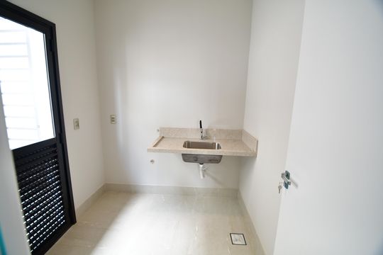 Área de Serviço de casa de condomínio à venda com 3 quartos, 423m² em Lot. Residencial Arborais, Campinas