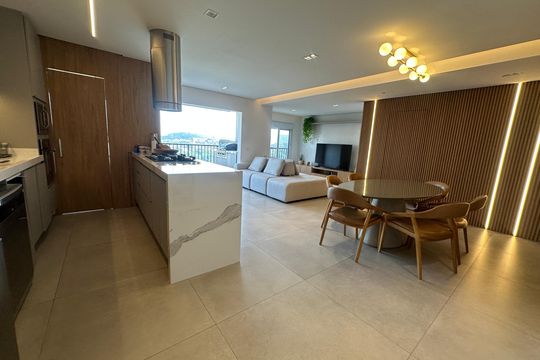 Apartamento à venda com 3 quartos, 110m² em Alphaville Empresarial, Barueri