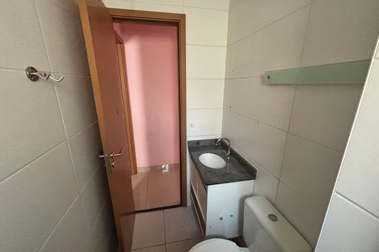 Banheiro de apartamento para alugar com 2 quartos, 98m² em Jardim Colonial, São Paulo