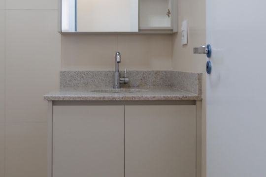 Banheiro do Quarto 2 suíte de apartamento à venda com 2 quartos, 68m² em Vila Zanardi, Guarulhos