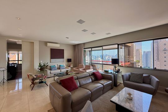 Apartamento à venda com 5 quartos, 784m² em Campo Belo, São Paulo
