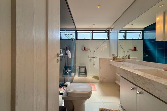 Banheiro Social  de apartamento à venda com 5 quartos, 784m² em Campo Belo, São Paulo