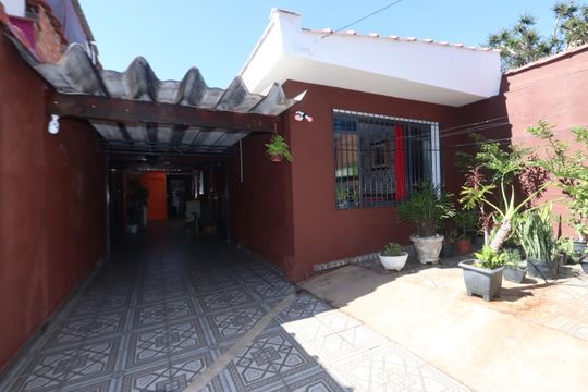 Garagem de casa à venda com 3 quartos, 140m² em Vila Independencia, São Paulo