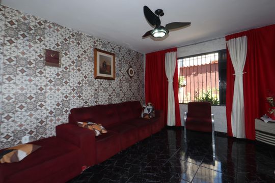 Casa à venda com 3 quartos, 140m² em Vila Independencia, São Paulo