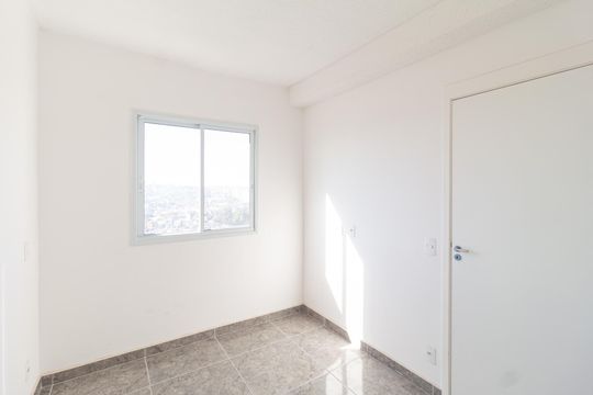 Suíte  de apartamento para alugar com 2 quartos, 45m² em Vila Sul Americana, Carapicuíba