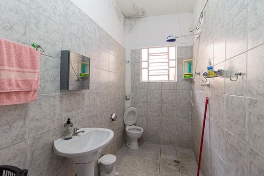 Banheiro - Casa 2 de casa à venda com 5 quartos, 385m² em Remédios, Osasco