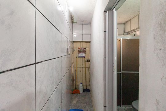 Casa à venda com 5 quartos, 385m² em Remédios, Osasco