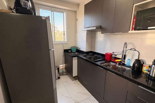 Cozinha de apartamento à venda com 2 quartos, 37m² em Sacoma, São Paulo