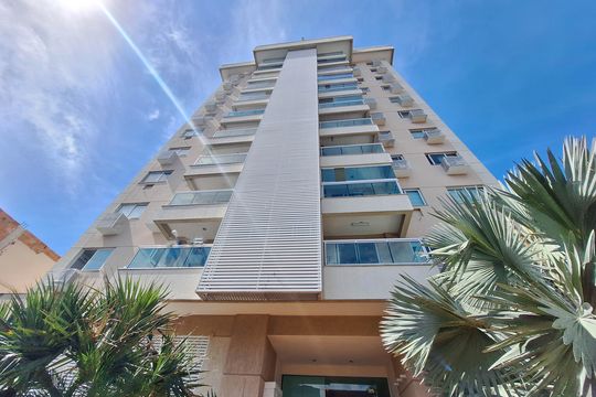 Fachada de apartamento à venda com 3 quartos, 76m² em Centro, Niterói