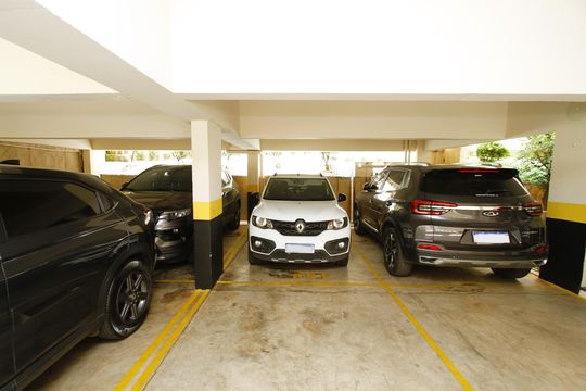 Garagem de apartamento à venda com 3 quartos, 69m² em Buritis, Belo Horizonte
